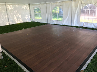 https://www.accenturentals.com/wp-content/uploads/laminate-wood-grain-dance-floor.jpg